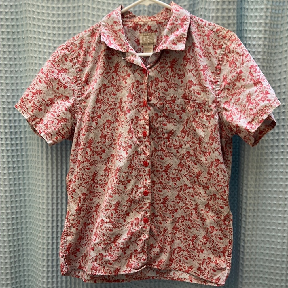 Gander Mountain Red and White Casual Button Down Shirt